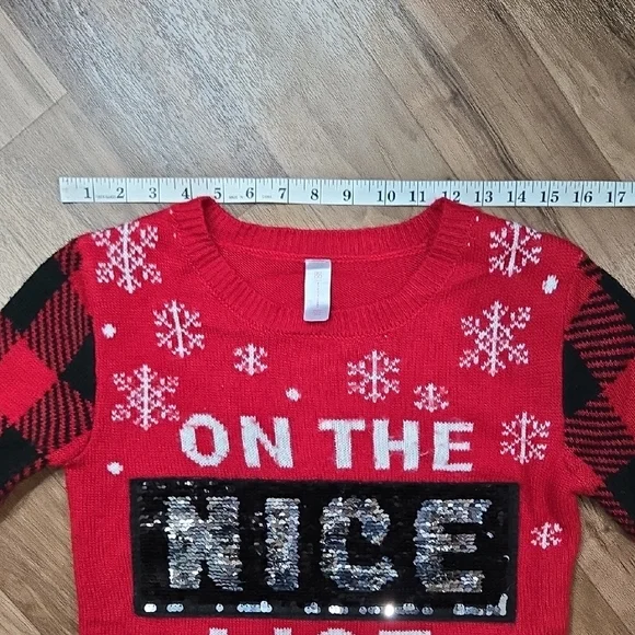 RED AND BLACK NICE AND NAUGHTY LIST SWIPE REVERSIBLE CHRISTMAS SWEATER SIZE M - Picture 13 of 15